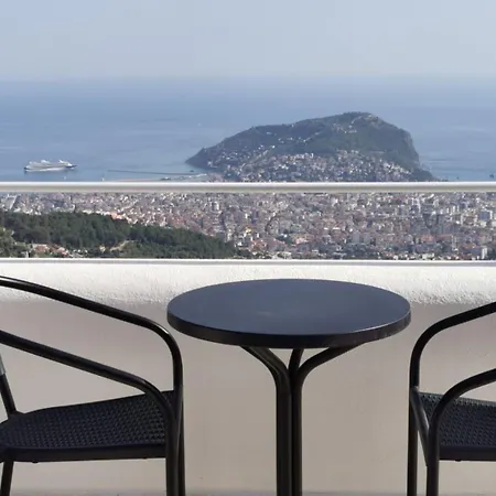 Panoramic With A Pool Tatil Evi